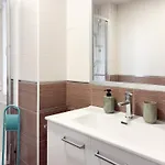 Chillahomes 102 *